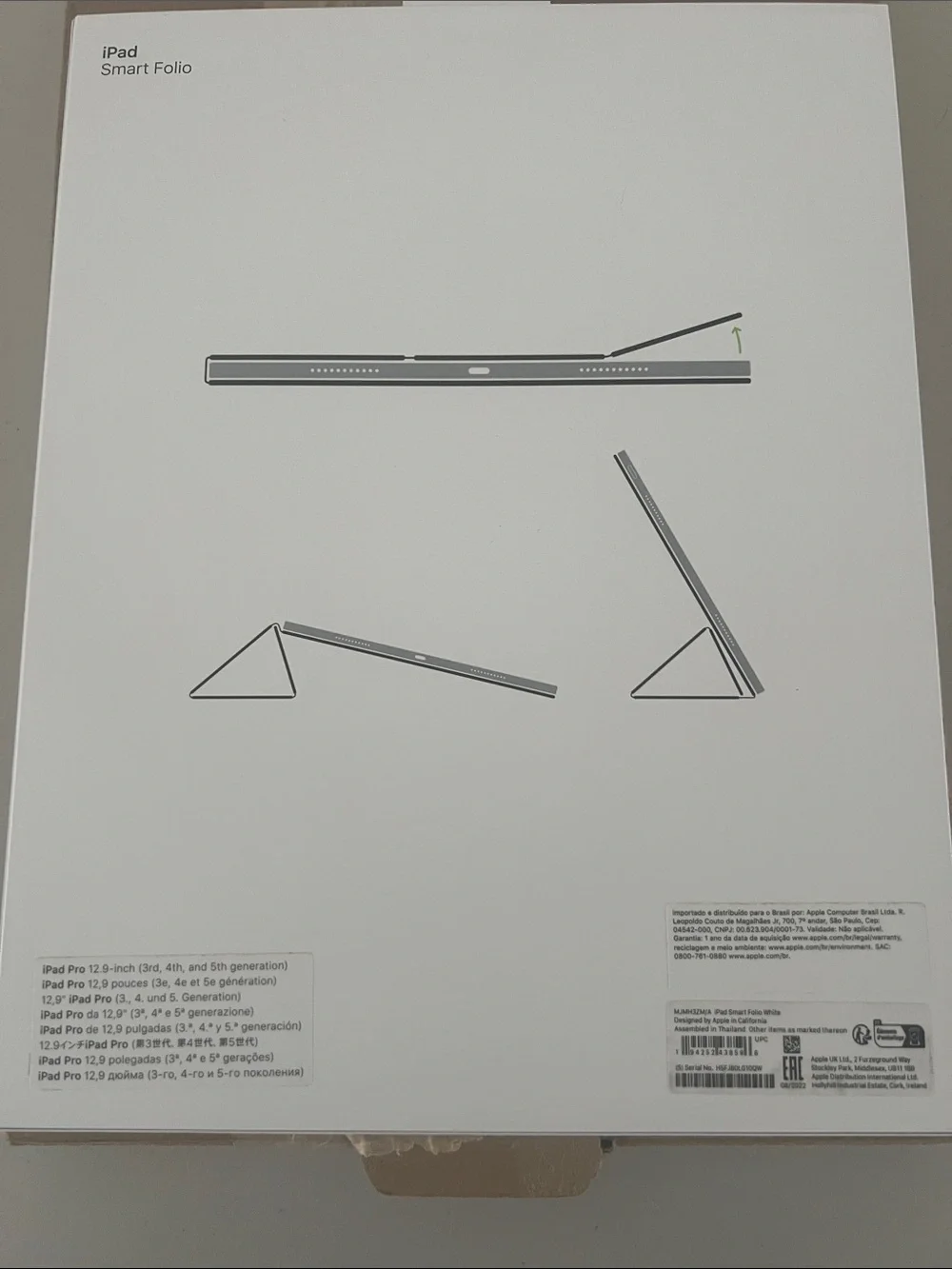 Apple iPad Smart Folio Cover in White